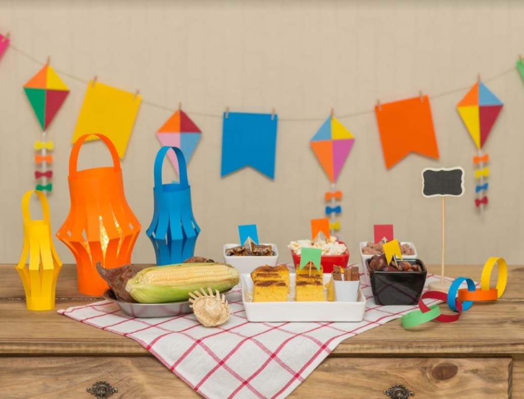 erros comuns decoracao festa junina papel evitar