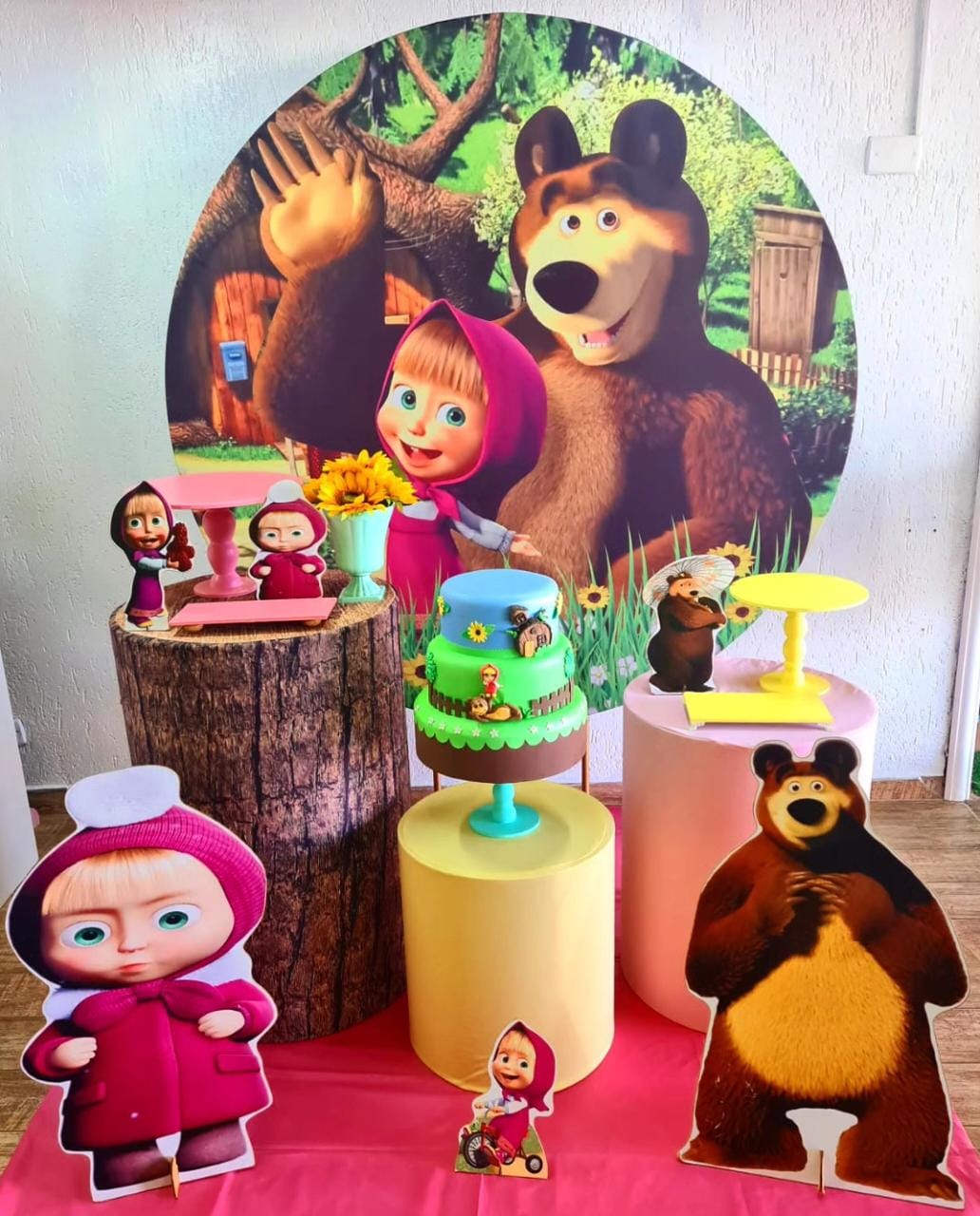 painel redondo sublimado masha e urso baloes