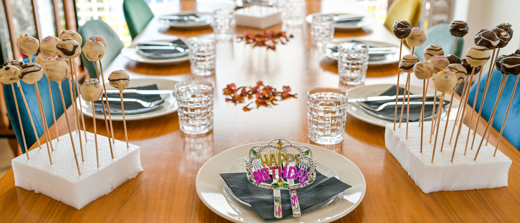 como economizar na decoração mesa aniversario