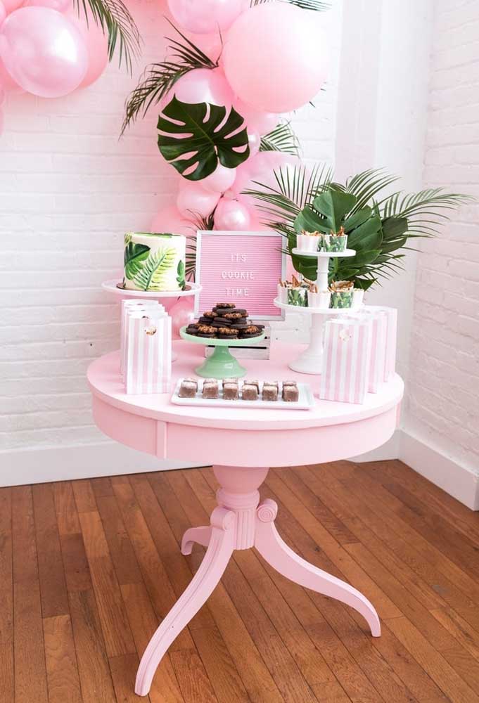 decoração mesa de aniversario simples