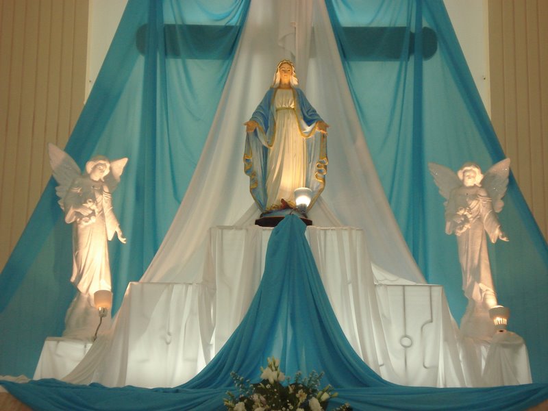 decoração nossa senhora das graças resina ou gesso