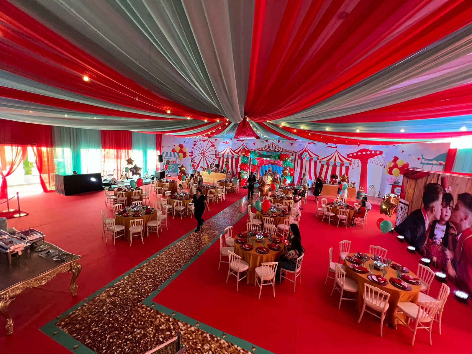 decoracao festa minimalista versus boho chic