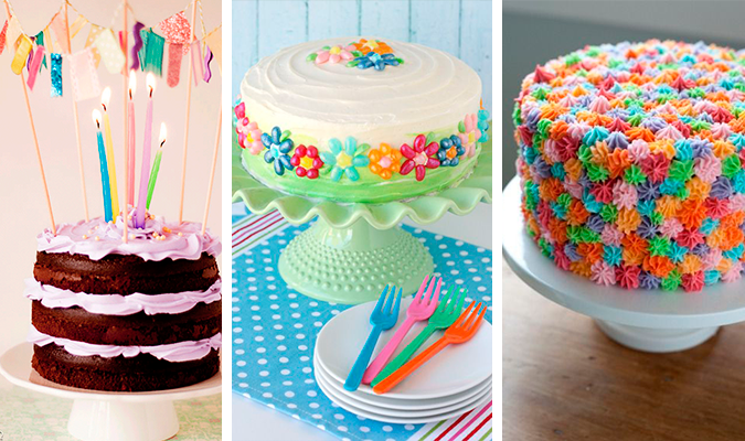 decoração de bolo de aniversário infantil com toppers de papel