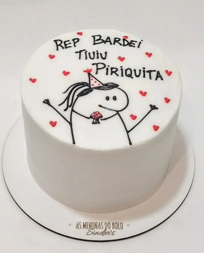 decoração simples de bolo de aniversário