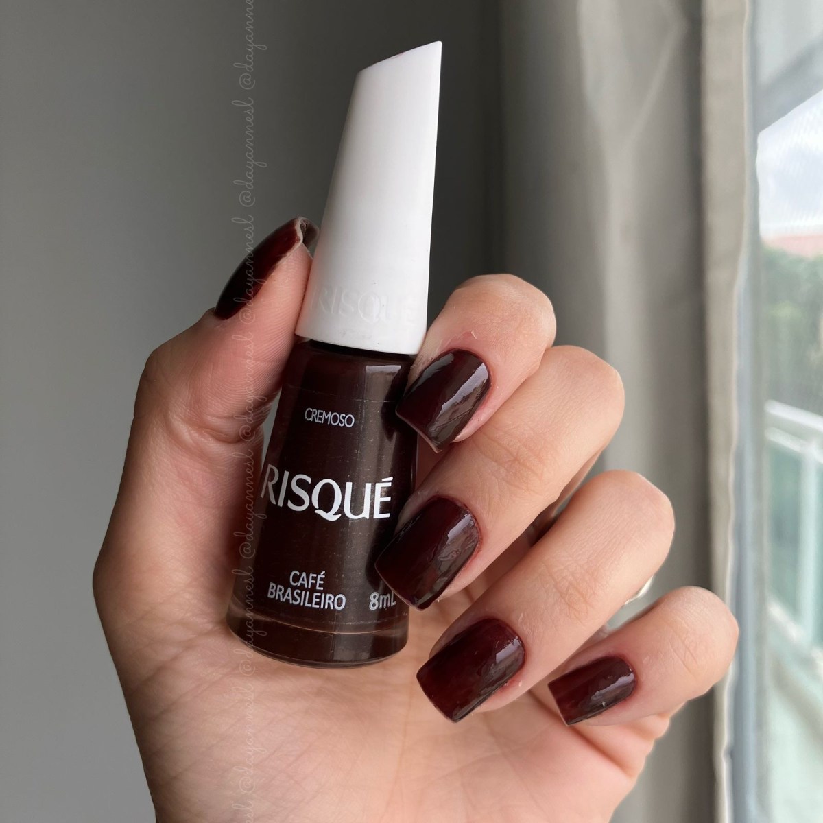 Guia completo de esmaltes da Risqué: cores e acabamentos