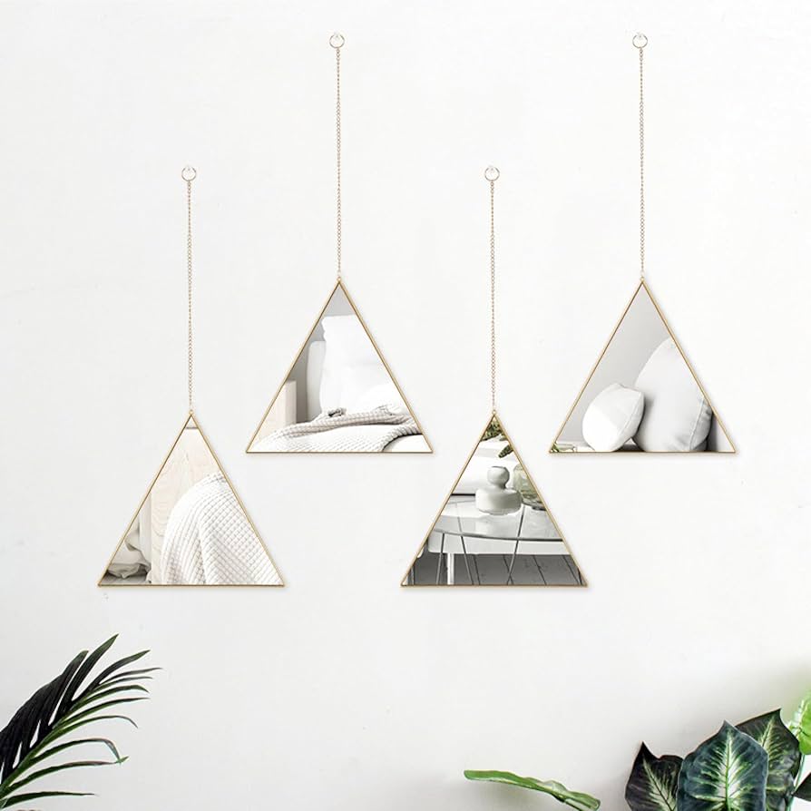 ideias decoração espelho triangular sala