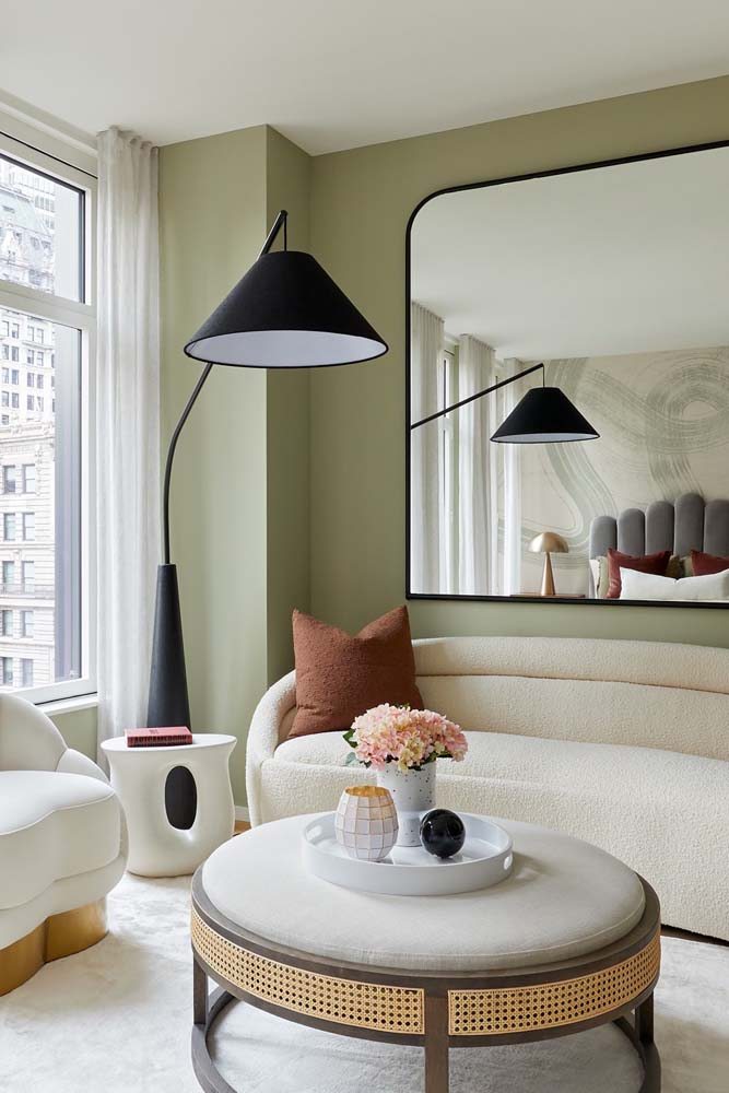 espelho triangular decoração