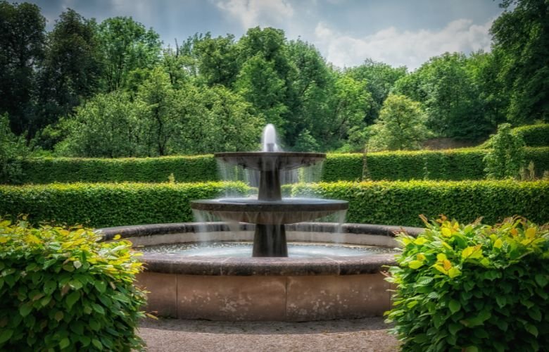 Manutenção de fontes de jardim: dicas essenciais