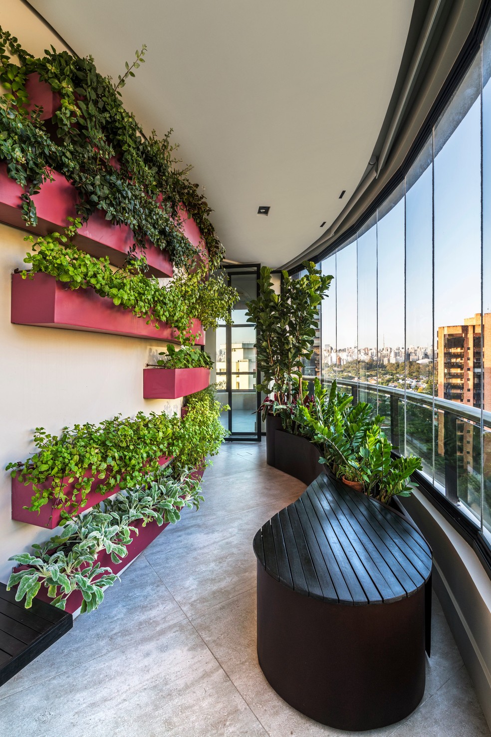 Como escolher a floreira ideal para cada tipo de planta