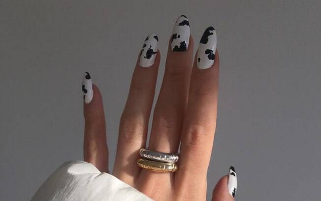 ideias de unhas amendoadas para o verão