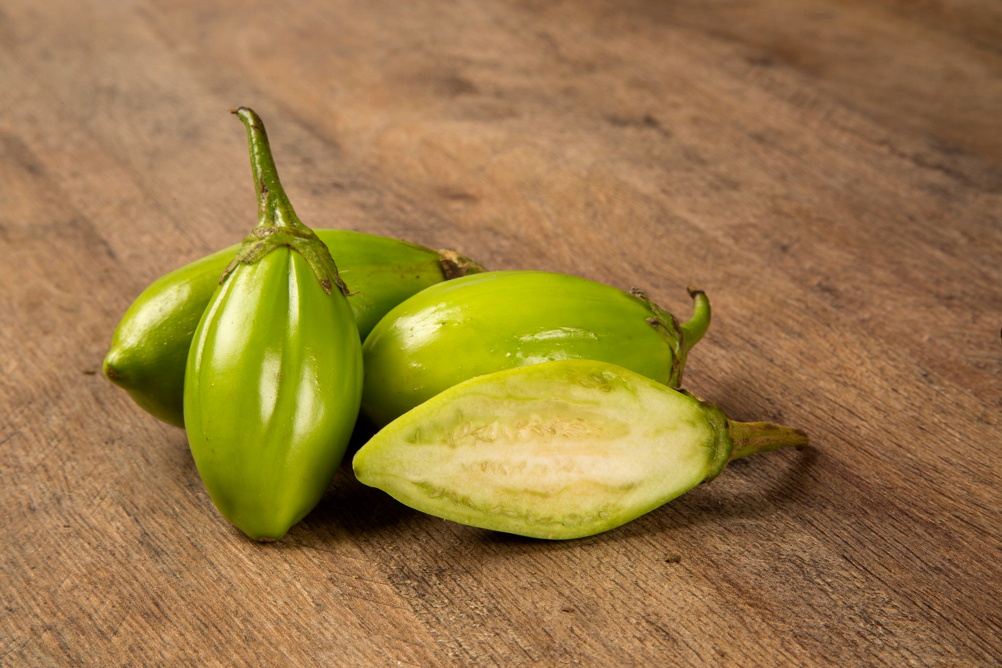 Como combater pragas no jiló em vaso
