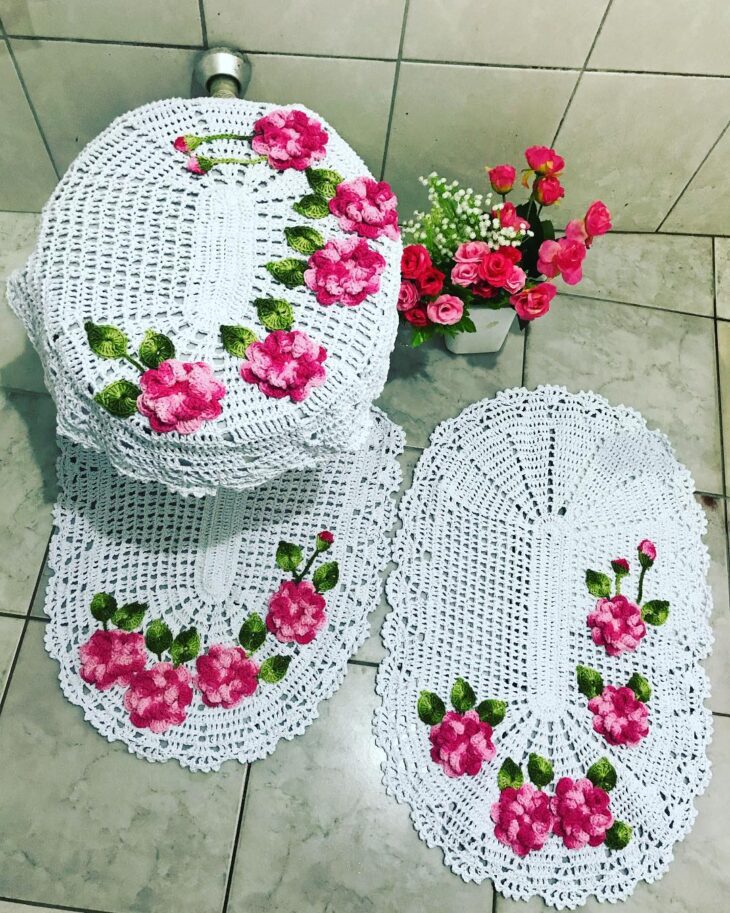 jogos de banheiro de croche com flores e perolas