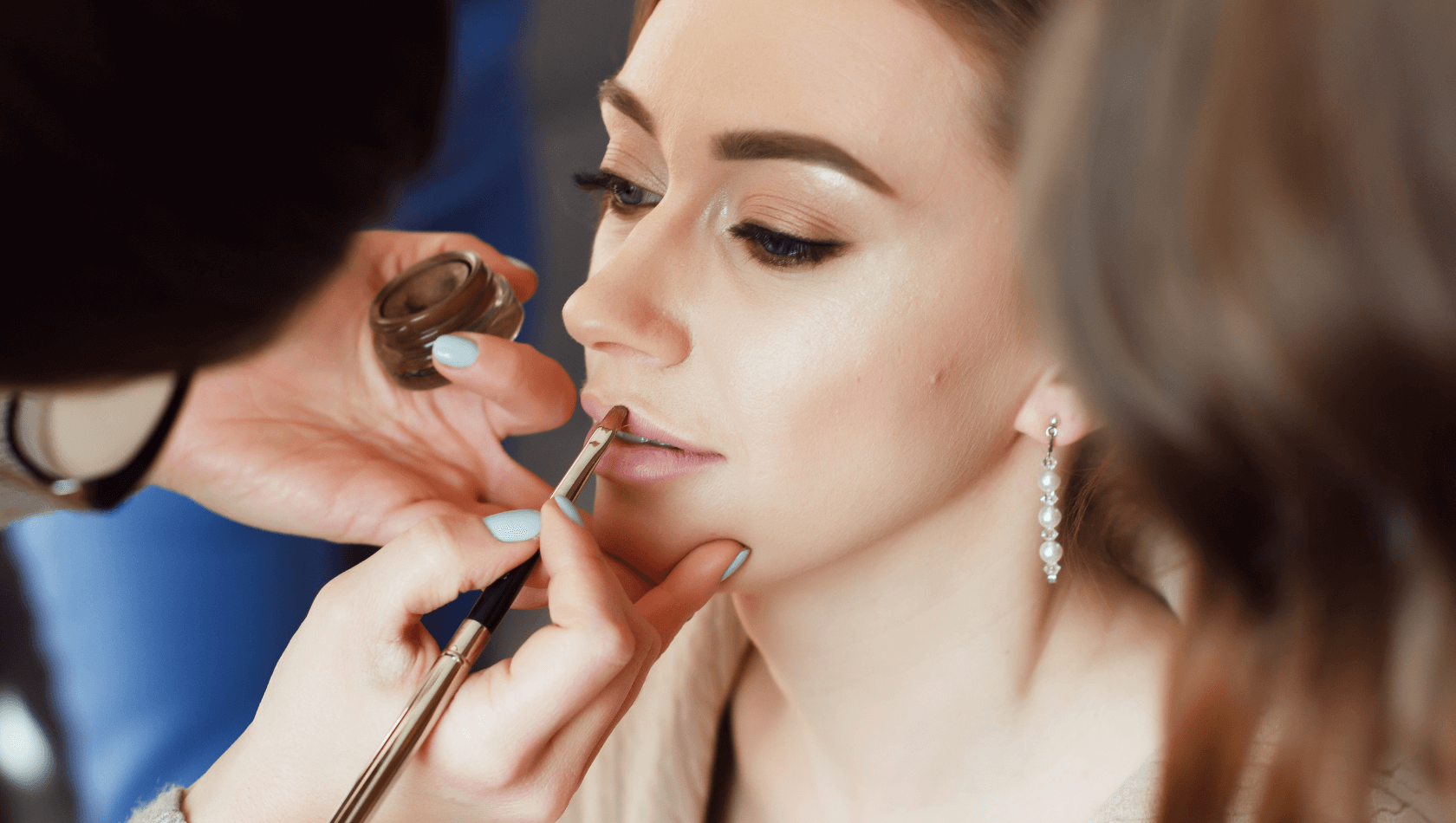 comparativo jogos de maquiagem online versus aplicativos