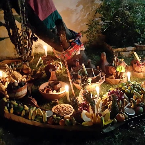 1. A História da Jurema Sagrada: Das Raízes Indígenas à Reconhecimento Cultural.
2. Os Encantados da Jurema: Quem são e como são cultuados?
3. O Ritual do Vinho da Jurema: Preparo e Significado Espiritual.
4. Jurema Sagrada como Patrimônio Imaterial: A Luta contra o Racismo Religioso.
5. Elementos Essenciais nos Rituais da Jurema Sagrada.