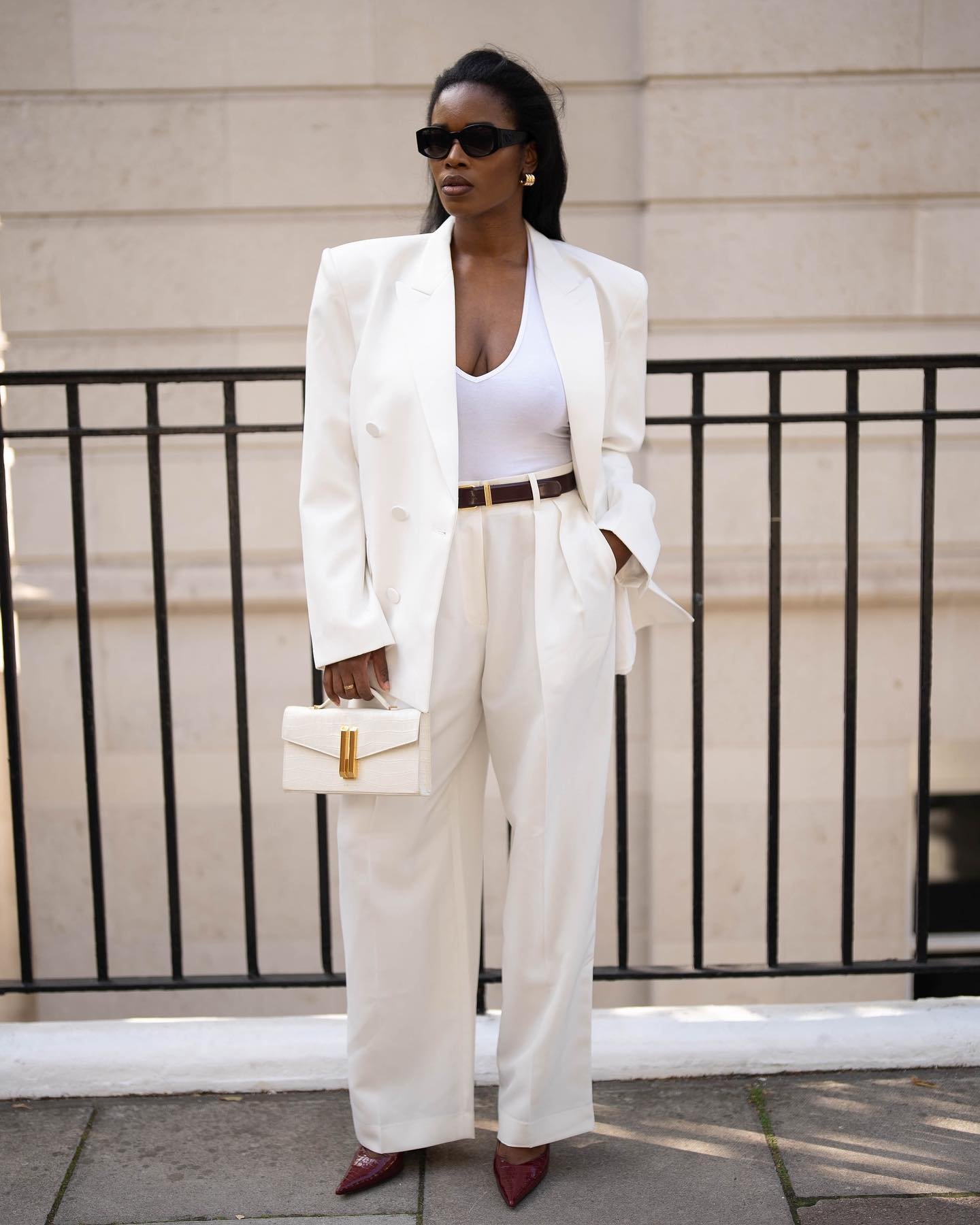 blazer branco vs blazer preto qual escolher para noite