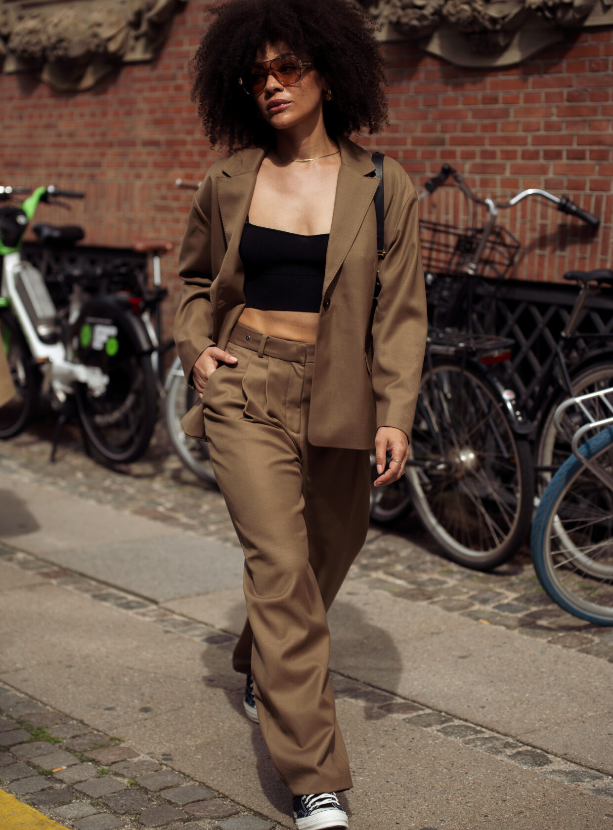 all star marrom lona ou couro