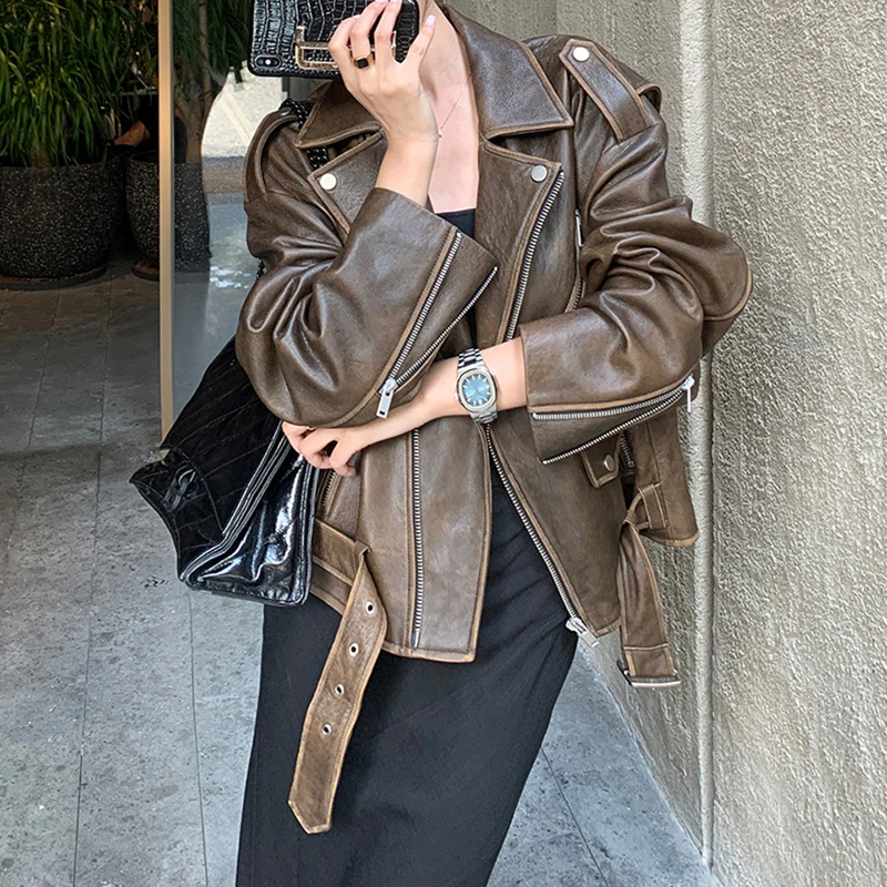 jaqueta marrom versus jaqueta preta qual escolher