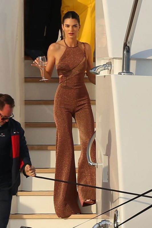 Looks para jantar romântico em casa