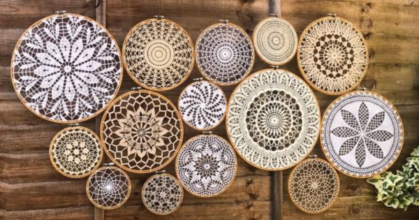 mandala de croche na parede