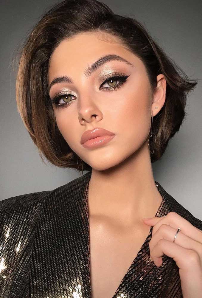 quanto custa fazer maquiagem balada profissional