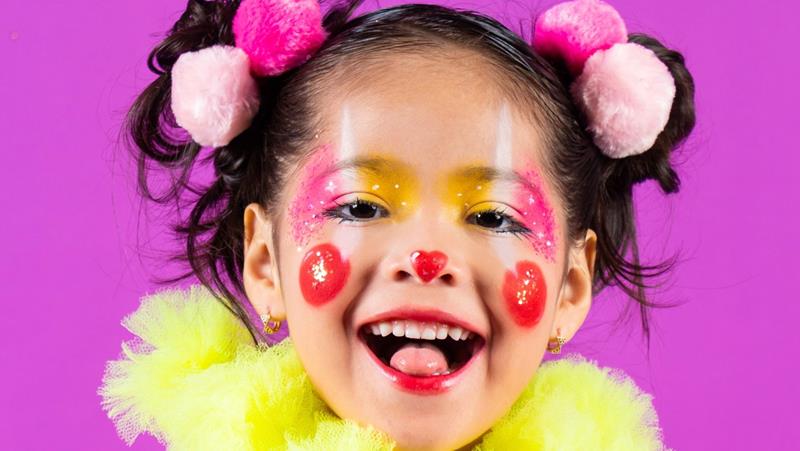 como evitar alergia maquiagem infantil palhacinha