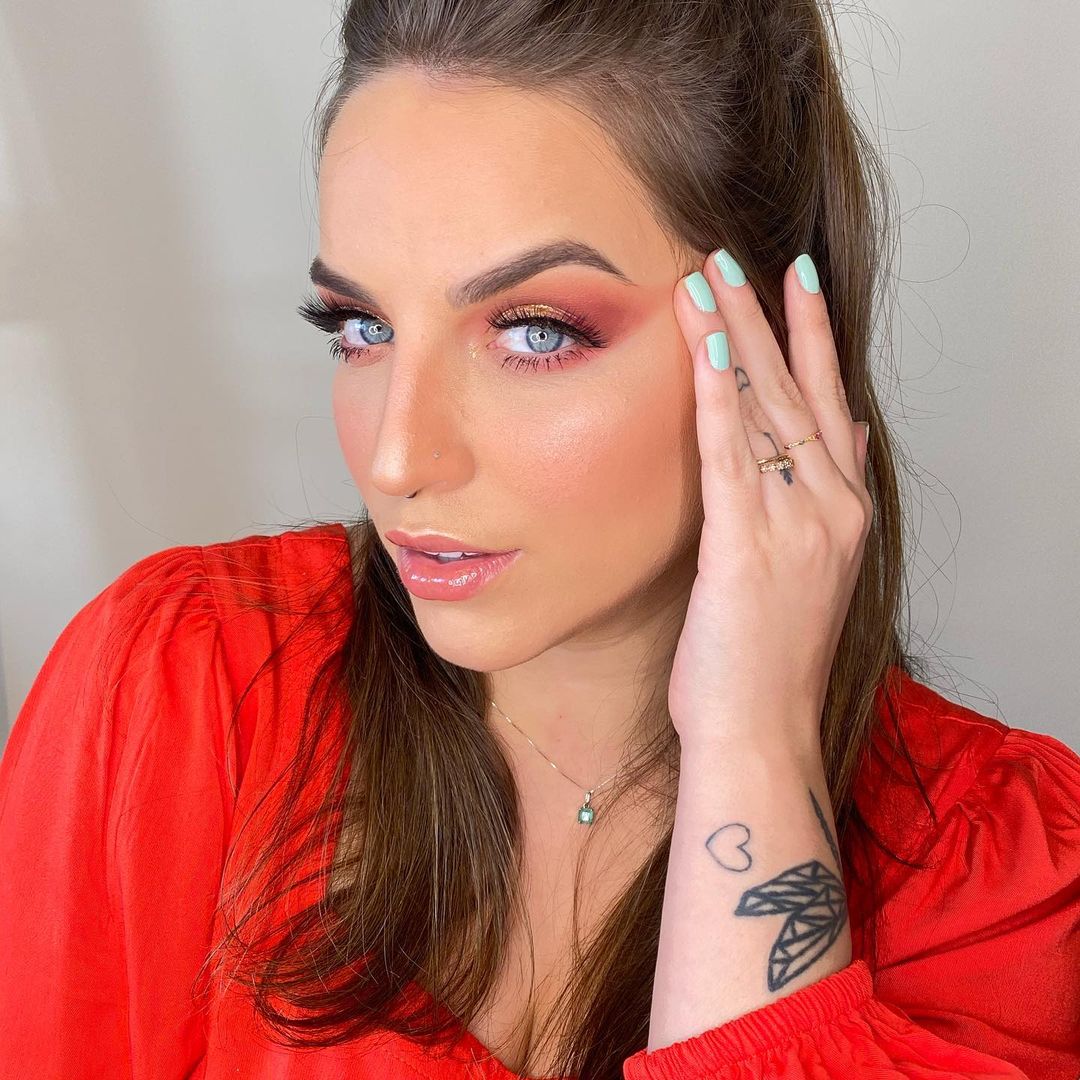 produtos baratos maquiagem aniversário simples