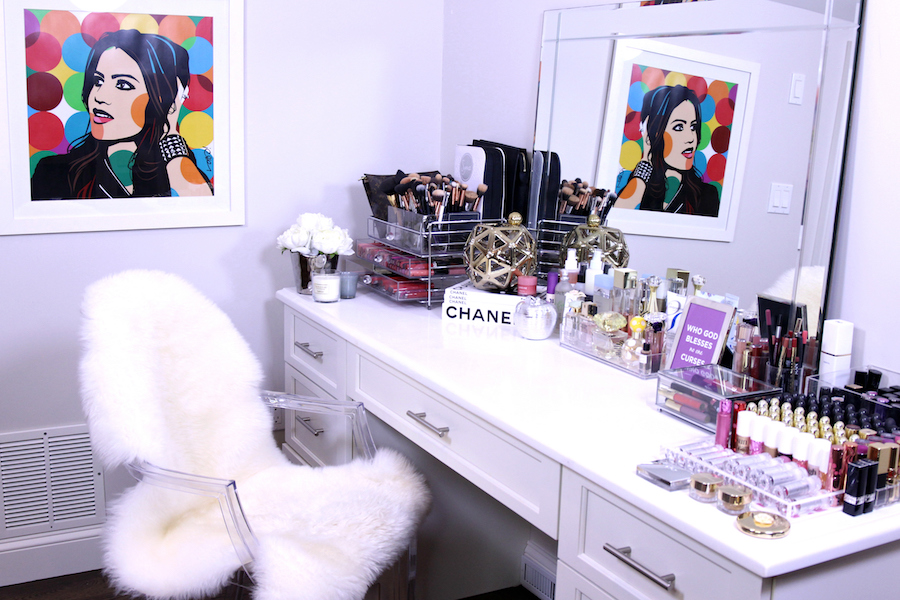 mesa de maquiagem camarim versus suspensa qual a melhor