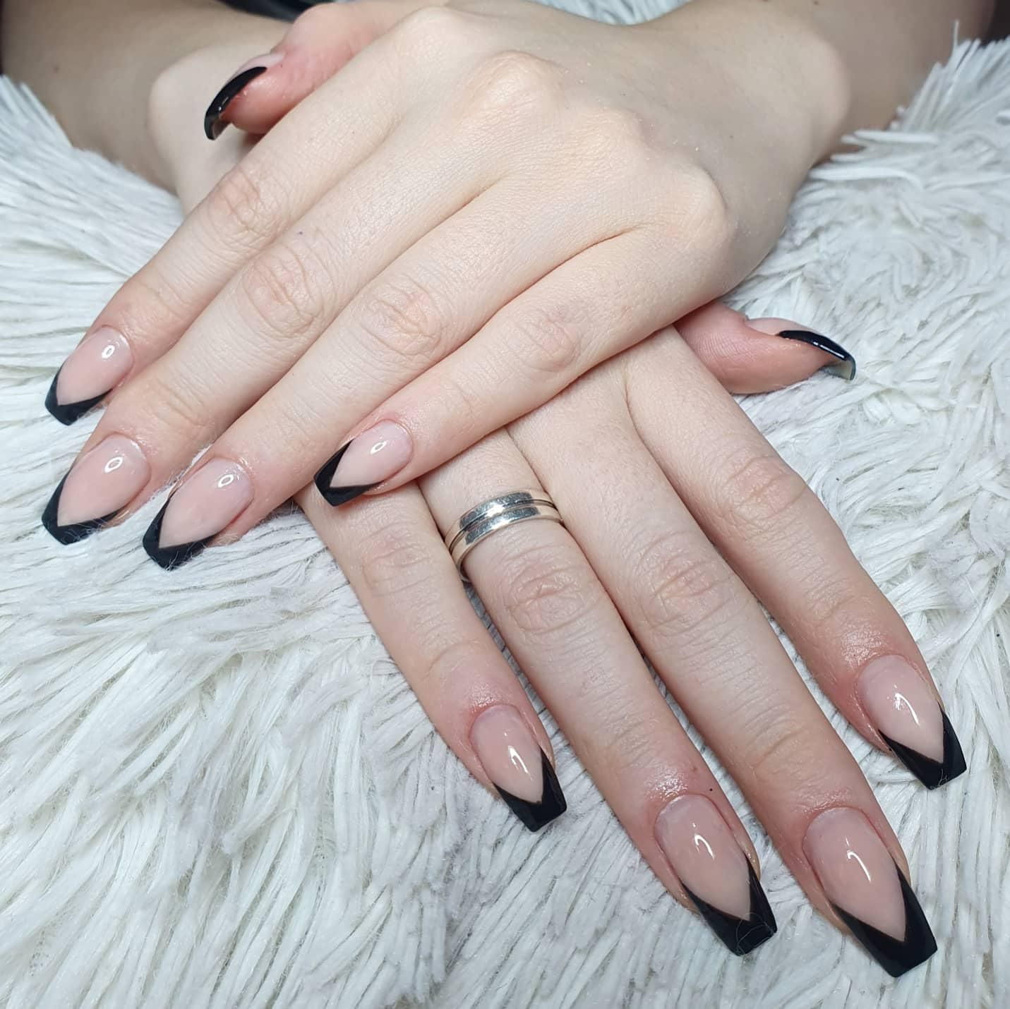modelos de unhas amendoada