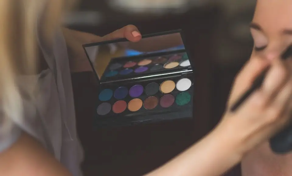 melhores nomes criativos para loja de maquiagem