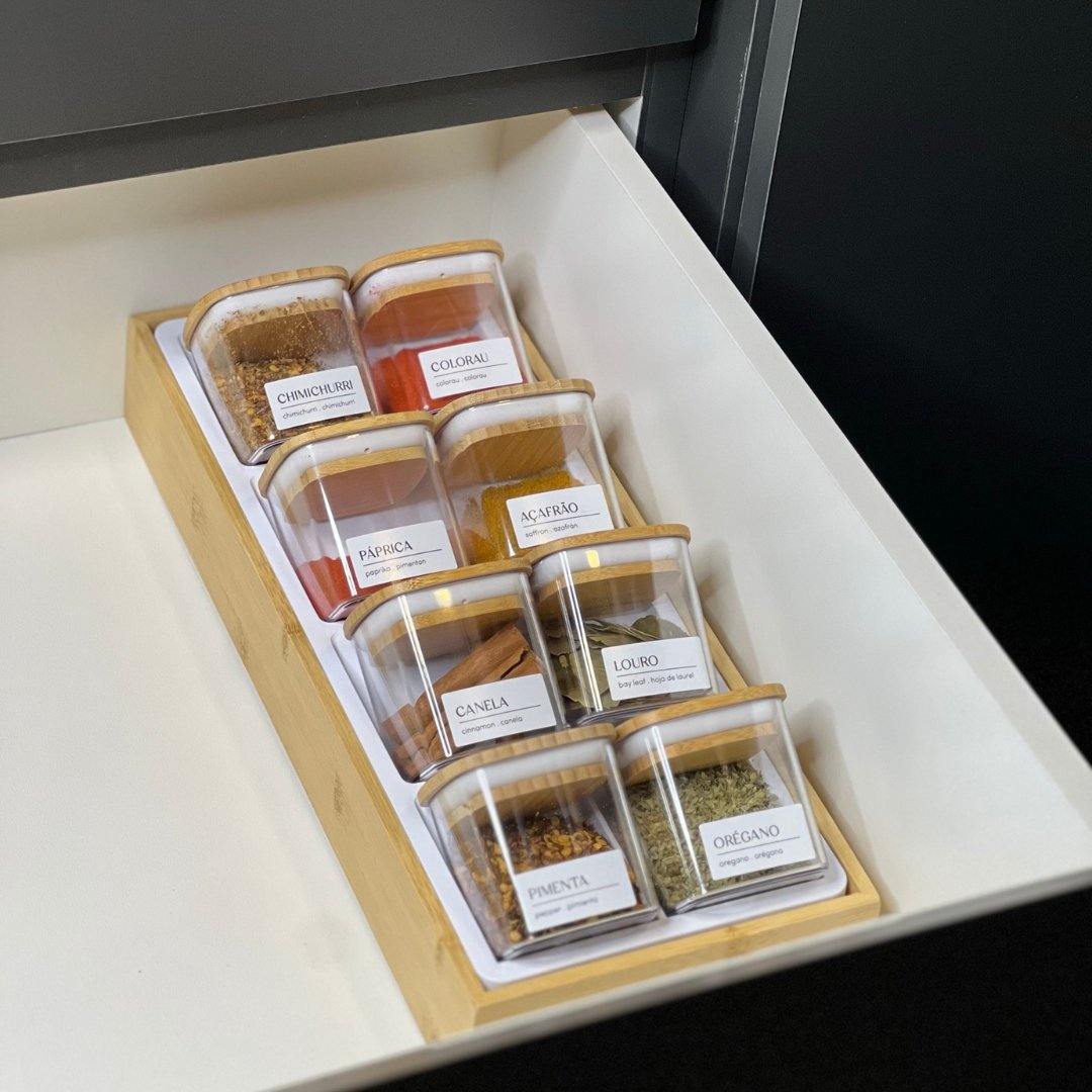 Como usar o espaço vertical para organizar temperos