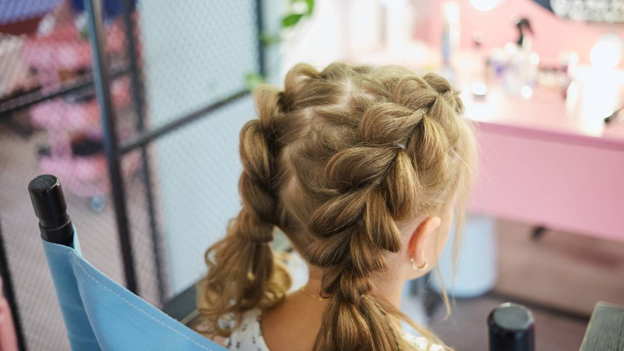 quanto custa fazer penteado de 15 anos em salão