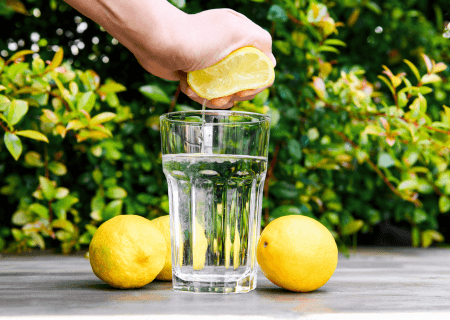 Água com Limão e Saúde da Pele: O Que a Ciência Diz?