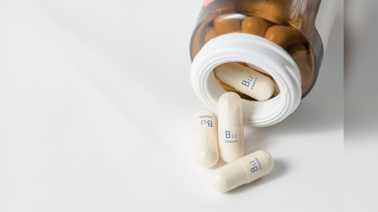 5 ideias de títulos:
1. Vitamina B12: O Guia Completo sobre o Melhor Horário para Tomar.
2. Manhã ou Noite? Descubra o Momento Ideal para Sua Vitamina B12.
3. Vitamina B12 Sublingual vs. Oral: Qual o Melhor Horário e Como Tomar?
4. Evite Erros Comuns: Por Que o Horário de Tomar B12 Importa?
5. Vitamina B12 e Sono: Entenda a Relação e o Impacto do Horário.