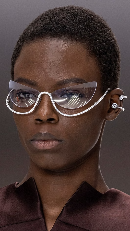 como não errar na escolha do óculos de grau moderno