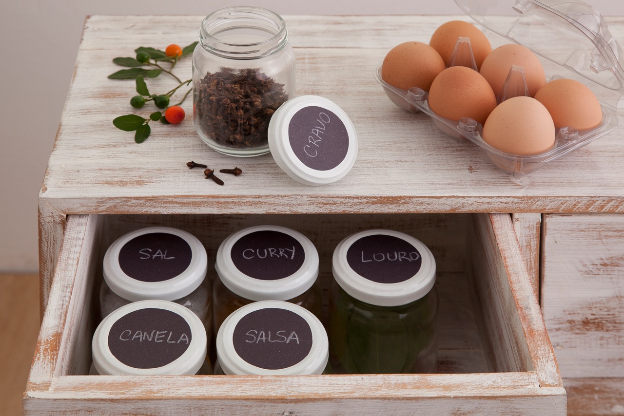 Como Esterilizar Potes de Vidro Corretamente para Armazenar Alimentos