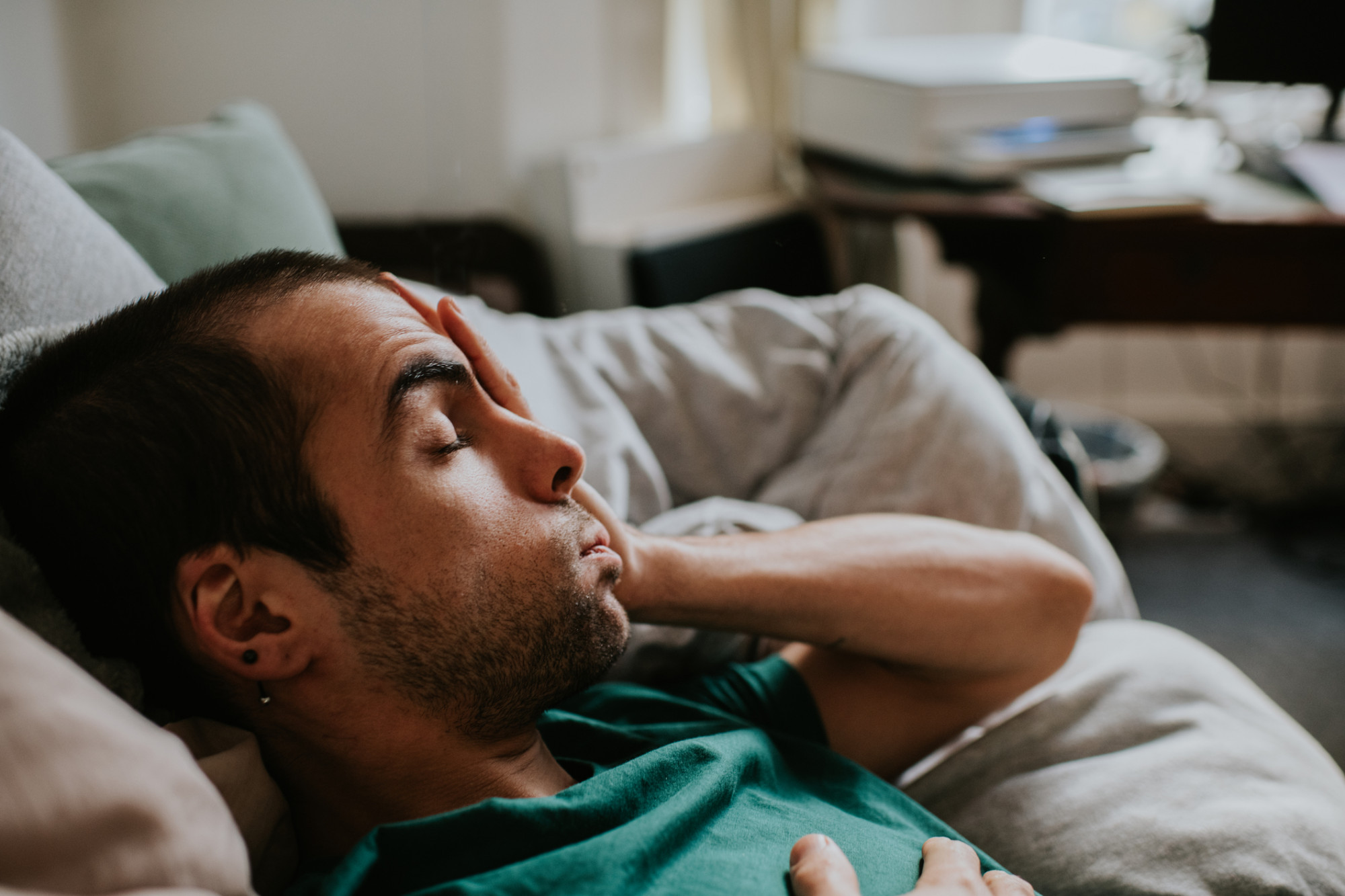 Sintomas e Fontes Alimentares
2. Desvendando a Vitamina B5: O Que Acontece Quando Falta no Seu Corpo?
3. Ácido Pantotênico: Sintomas Incomuns da Deficiência de Vitamina B5
4. Como Prevenir a Deficiência de Vitamina B5: Alimentos e Cuidados Essenciais
5. Vitamina B5: Entenda os Riscos do Excesso e da Carência para Sua Saúde