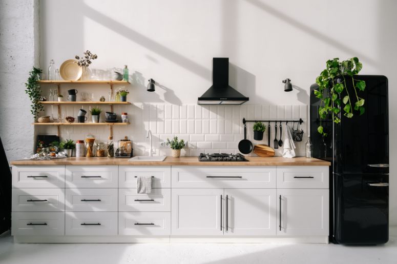 como evitar bagunça em cozinha sem armário aéreo