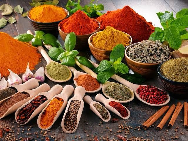 Benefícios da Cúrcuma e Gengibre