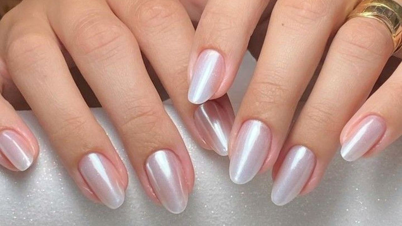 unha branca cintilante mancha como evitar