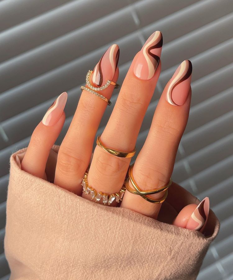 unha decoração marrom