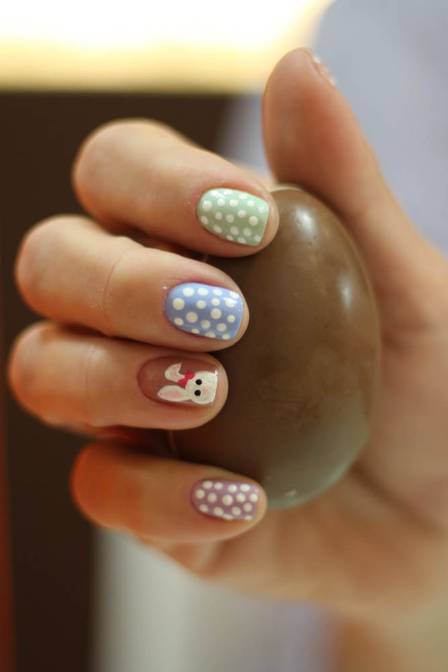ideias de unhas de páscoa delicadas e divertidas