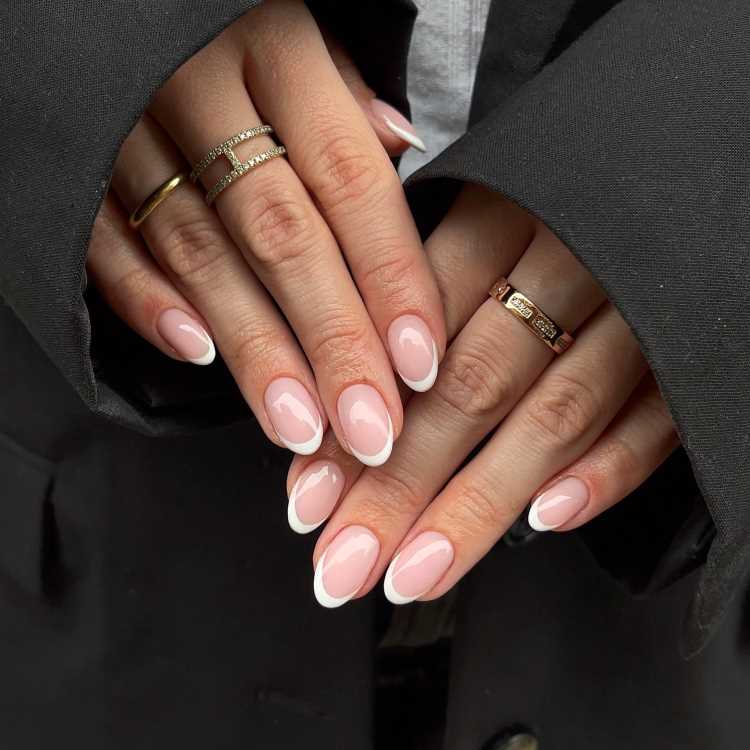unhas basicas e lindas esmalte em gel ou tradicional qual o melhor