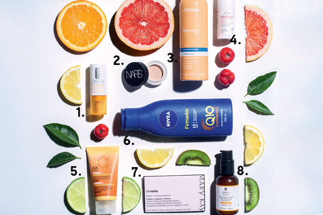 5 ideias de títulos:
1. Vitamina C: O Segredo para uma Pele Livre de Manchas
2. Como a Vitamina C Combate Manchas e Melasma: Guia Completo
3. Os Melhores Produtos com Vitamina C para Clarear sua Pele
4. Vitamina C no Skincare: Benefícios