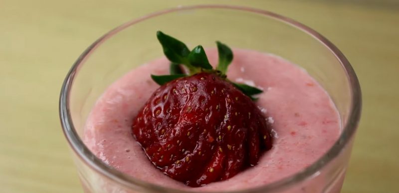 vitamina de morango engorda ou emagrece