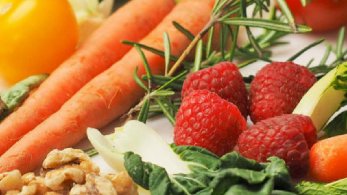 5 ideias de títulos:
1. Os 10 Melhores Alimentos para uma Visão Incrível
2. Vitamina A: O Segredo para uma Boa Visão Noturna
3. Como Luteína e Zeaxantina Protegem Seus Olhos
4. Receitas Saudáveis para Fortalecer a Visão
5. Ervas Medicinais que Podem Ajudar Sua Saúde Ocular