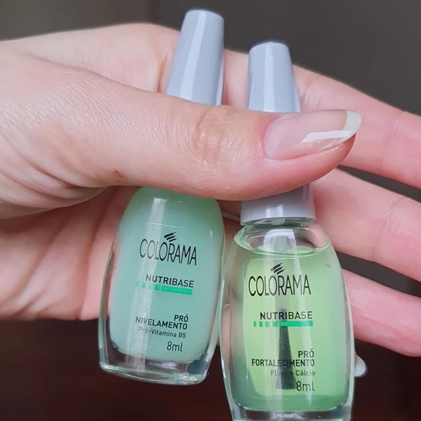 vitamina para unhas fracas e quebradiças